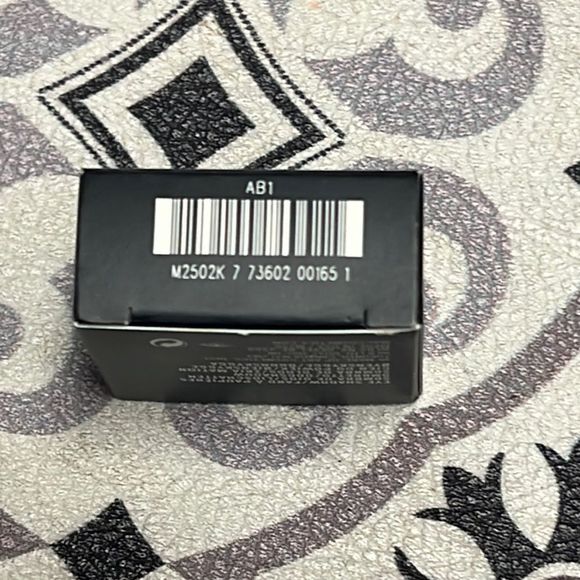 M•A•C eyeshadow ~Ricepaper - Picture 4 of 12